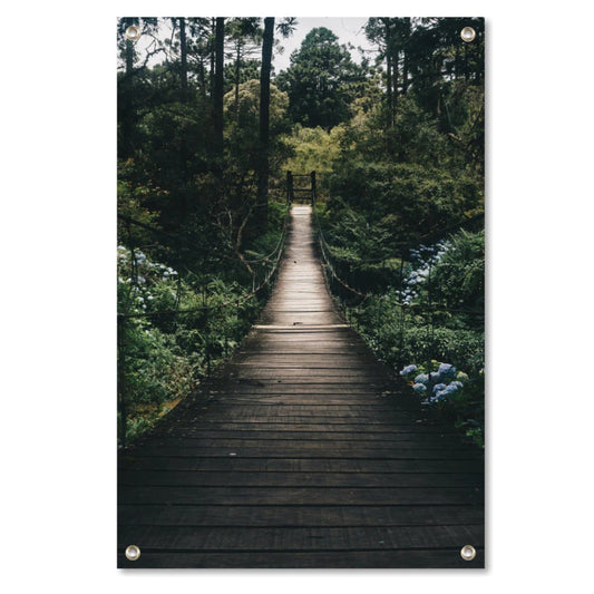 Tuinposter Brug Tussen Bossen Groen